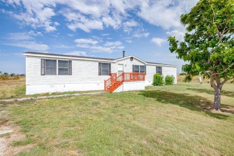 9205 Oklahoma Street Joshua TX 76058