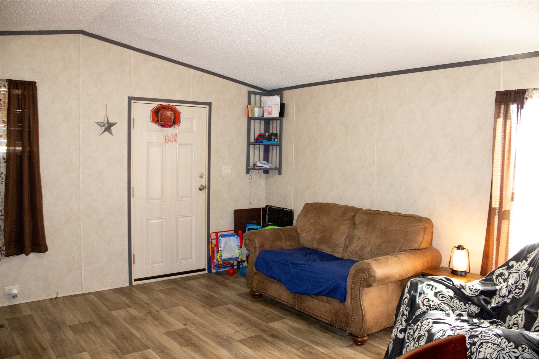 145 Firefly Drive Springtown TX 76082
