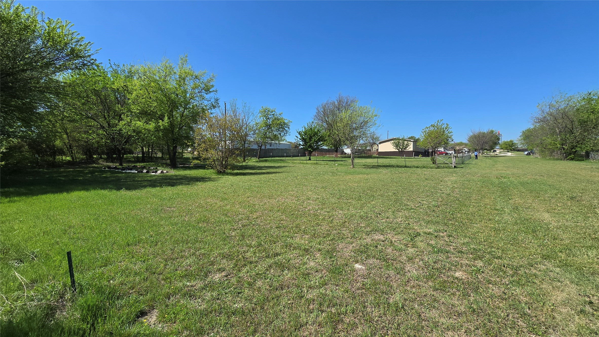 119 Enchanted Lakes Drive Azle TX 76020