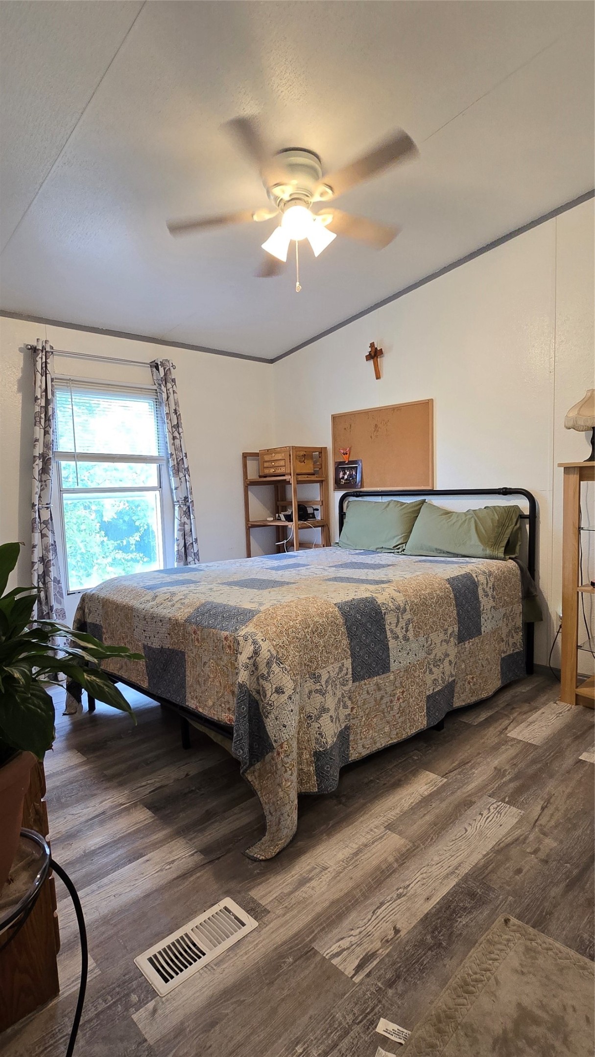 119 Enchanted Lakes Drive Azle TX 76020