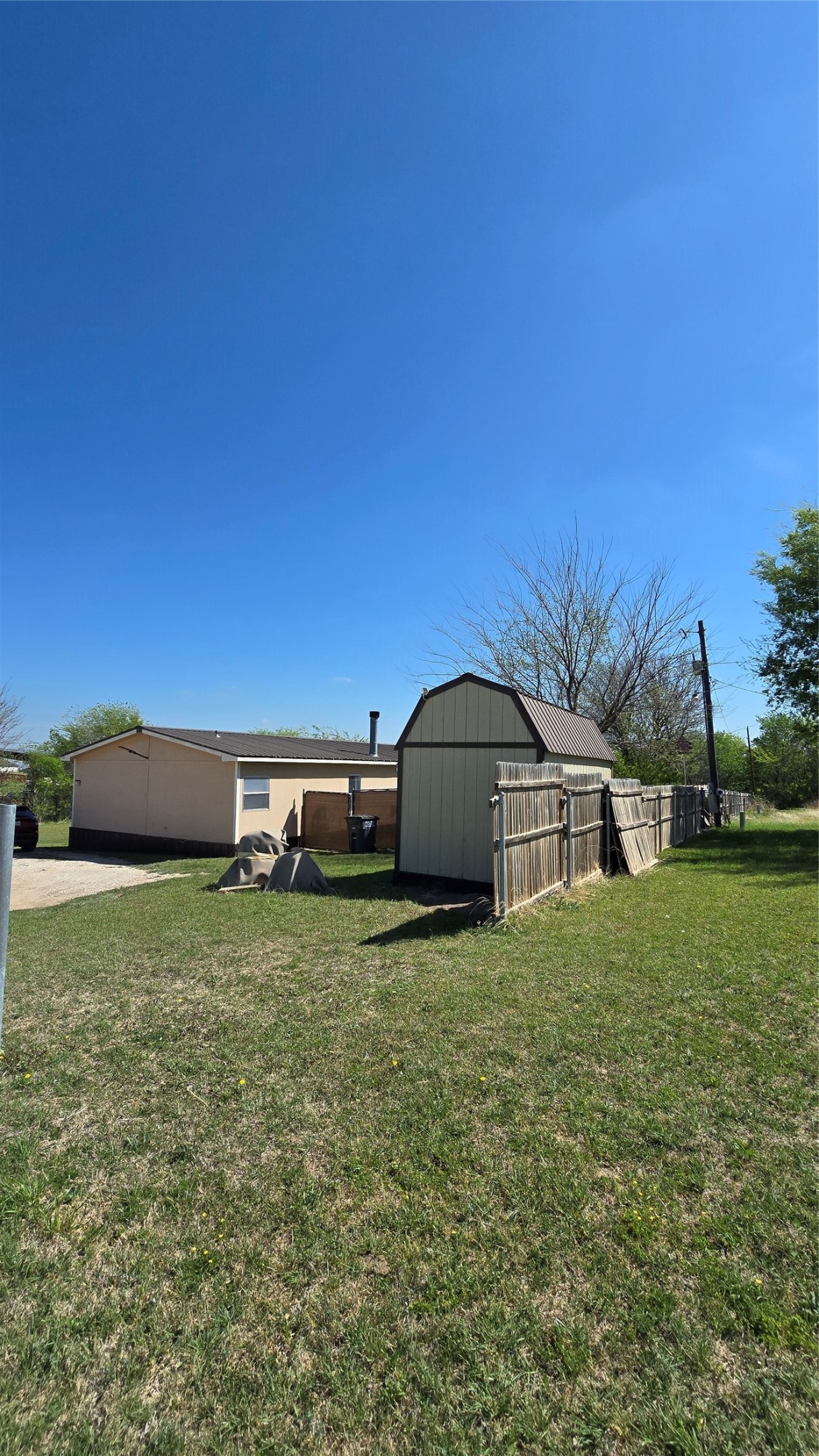 119 Enchanted Lakes Drive Azle TX 76020