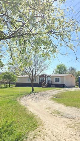 119 Enchanted Lakes Drive Azle TX 76020