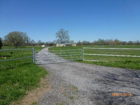 3453 County Road 1061 Greenville TX 75401