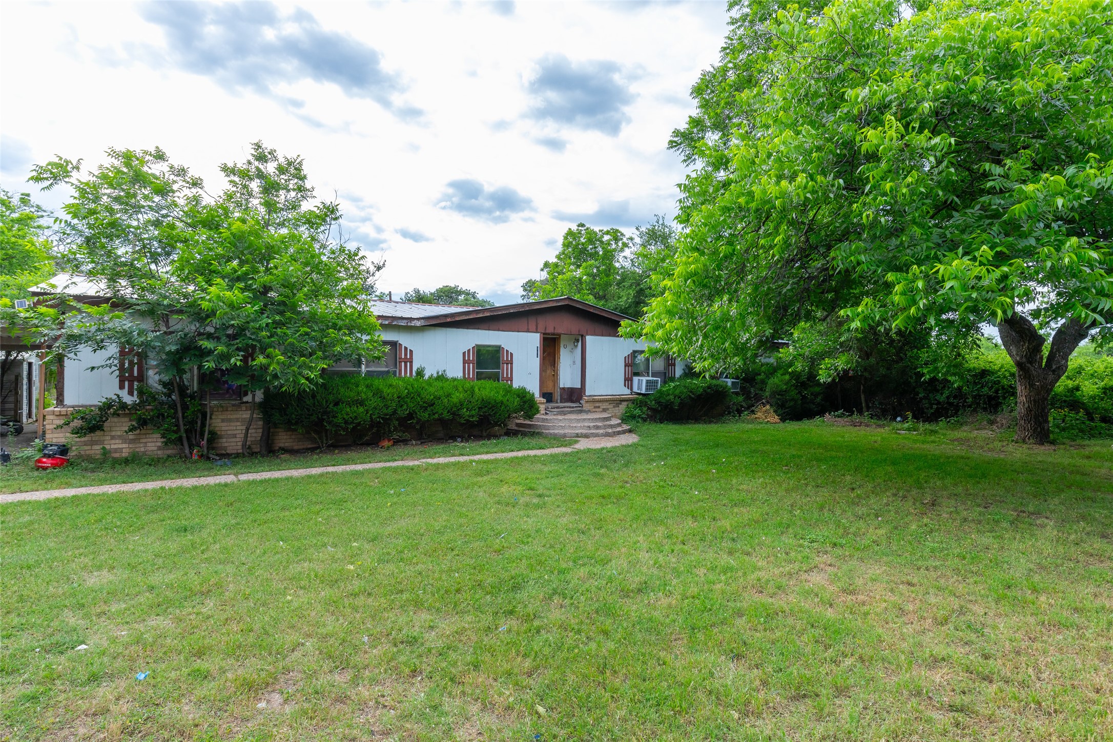 509 Rusk Street Clyde TX 79510