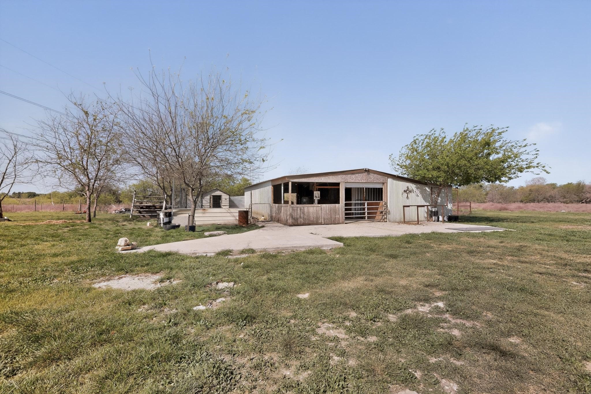 18729 County Road 620 Venus TX 76084