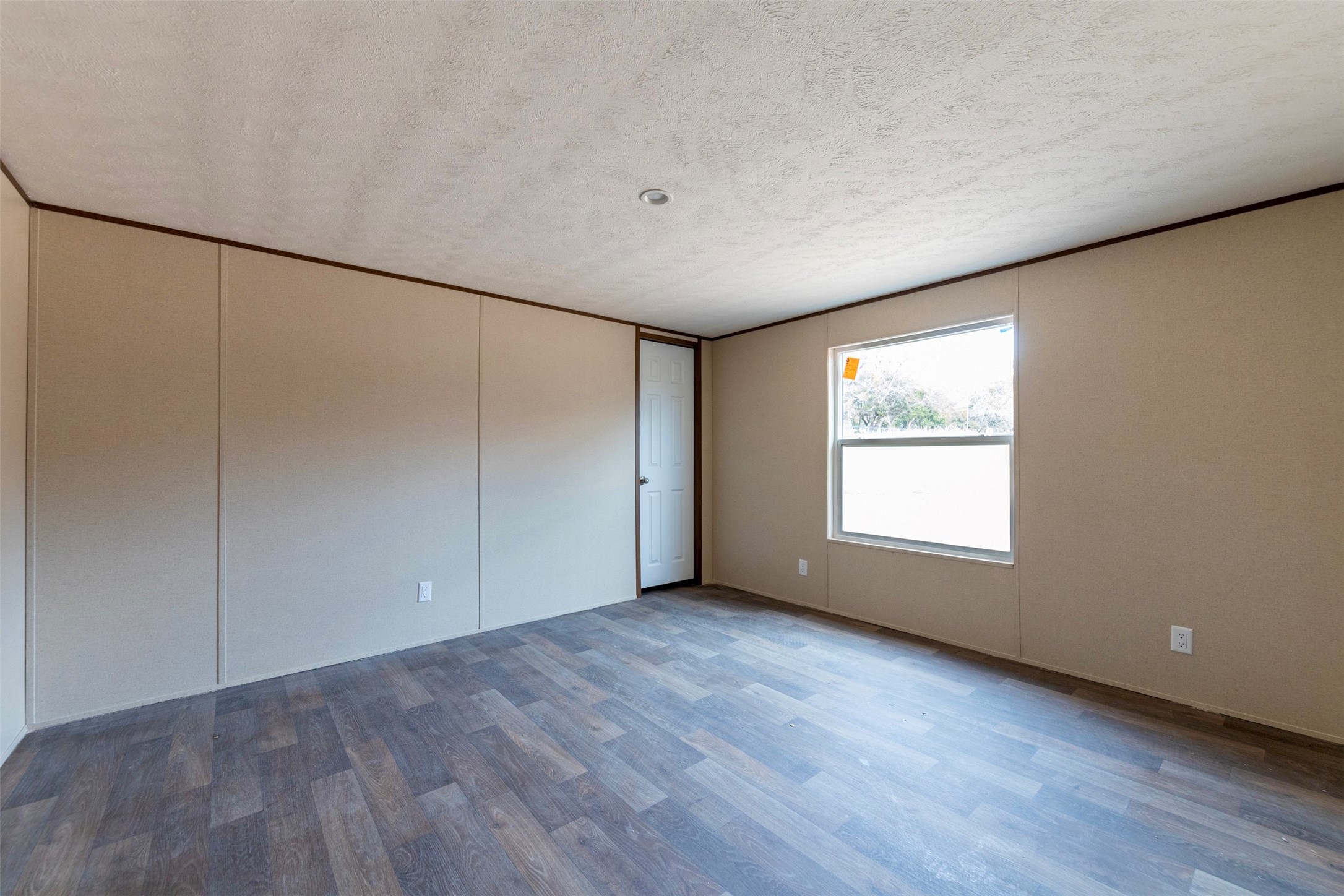 2909 Sycamore Court Granbury TX 76048
