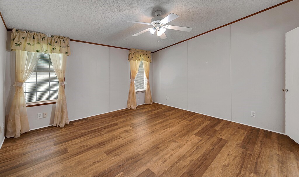 652 Middle Windsor Road Mcgregor TX 76657