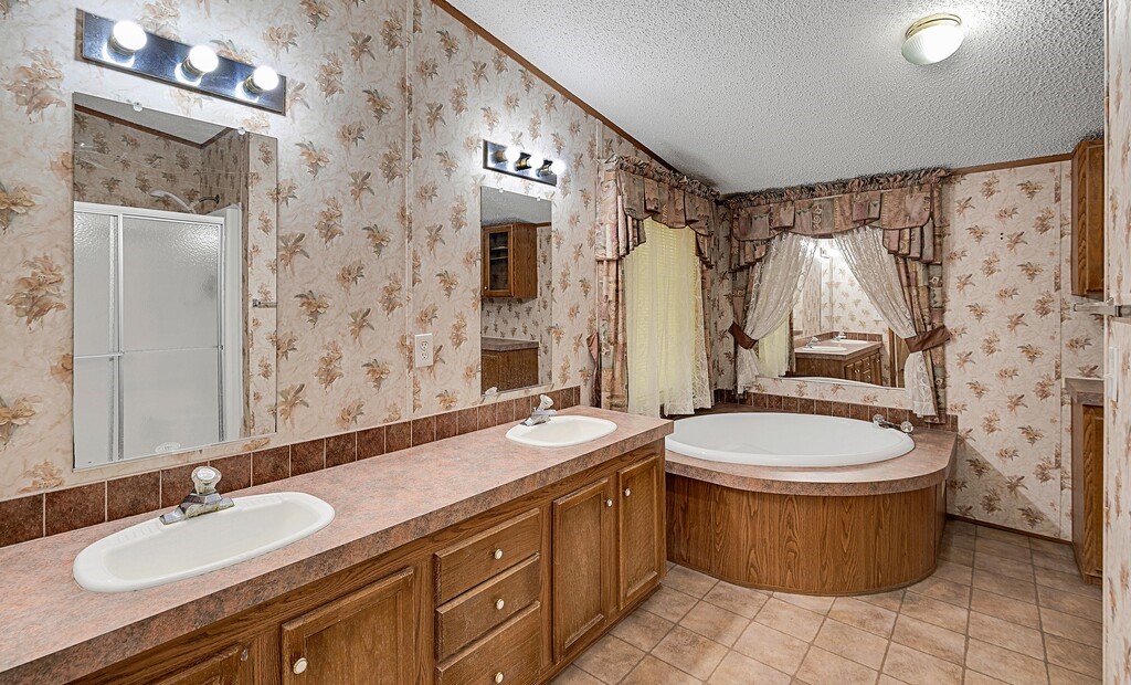 652 Middle Windsor Road Mcgregor TX 76657