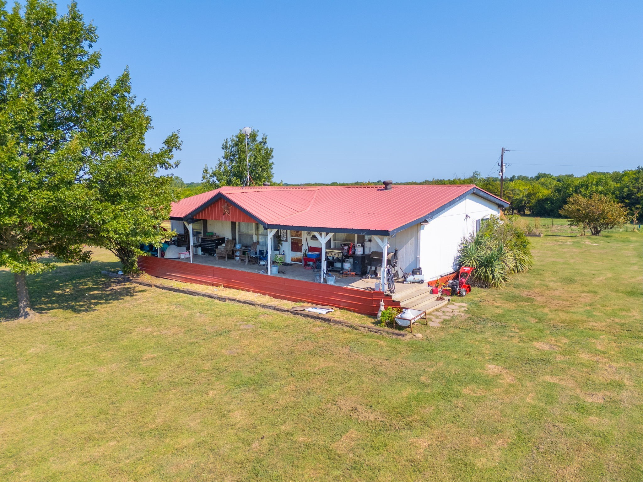 511 County Road 2765 Honey Grove TX 75446