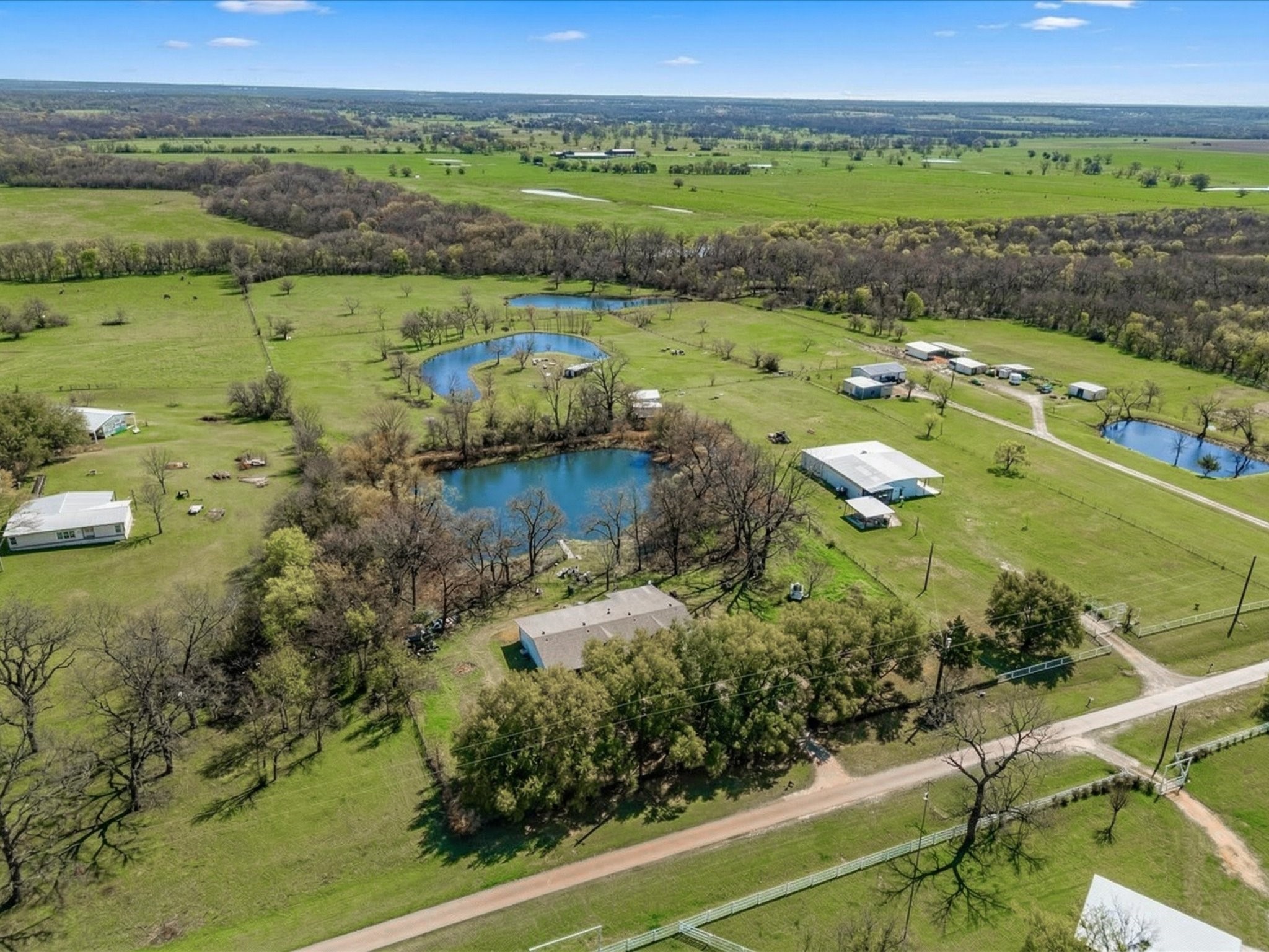 1711 County Road 0070 Corsicana TX 75109