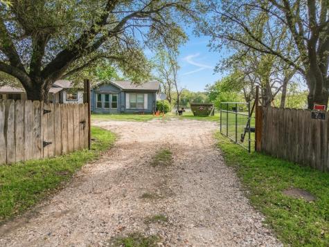 1711 County Road 0070 Corsicana TX 75109