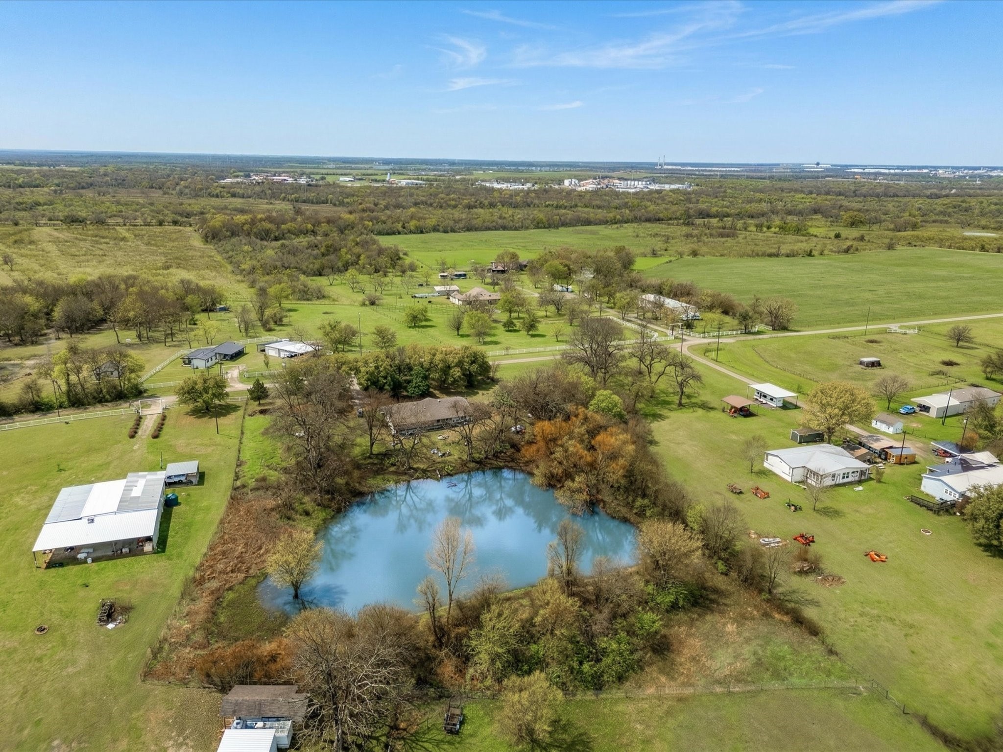 1711 County Road 0070 Corsicana TX 75109