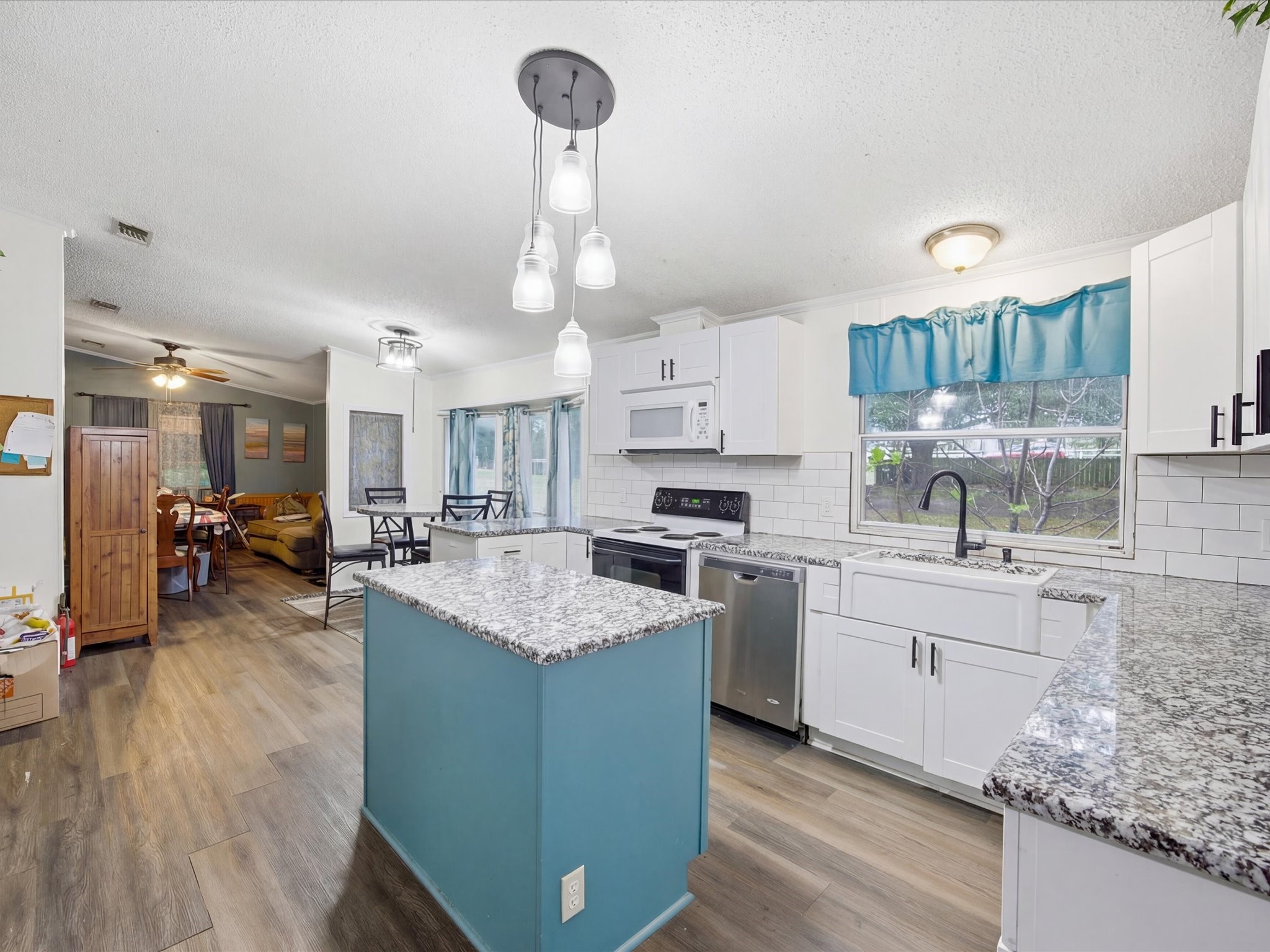 1711 County Road 0070 Corsicana TX 75109