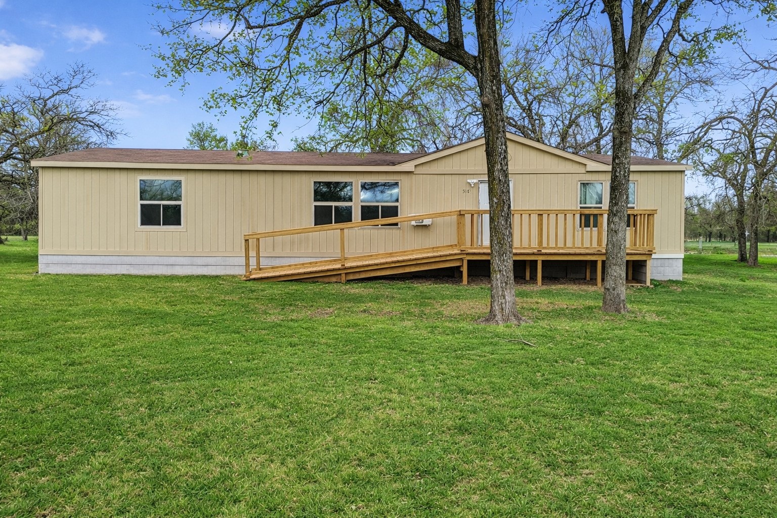 540 SE County Road 3105 Corsicana TX 75109