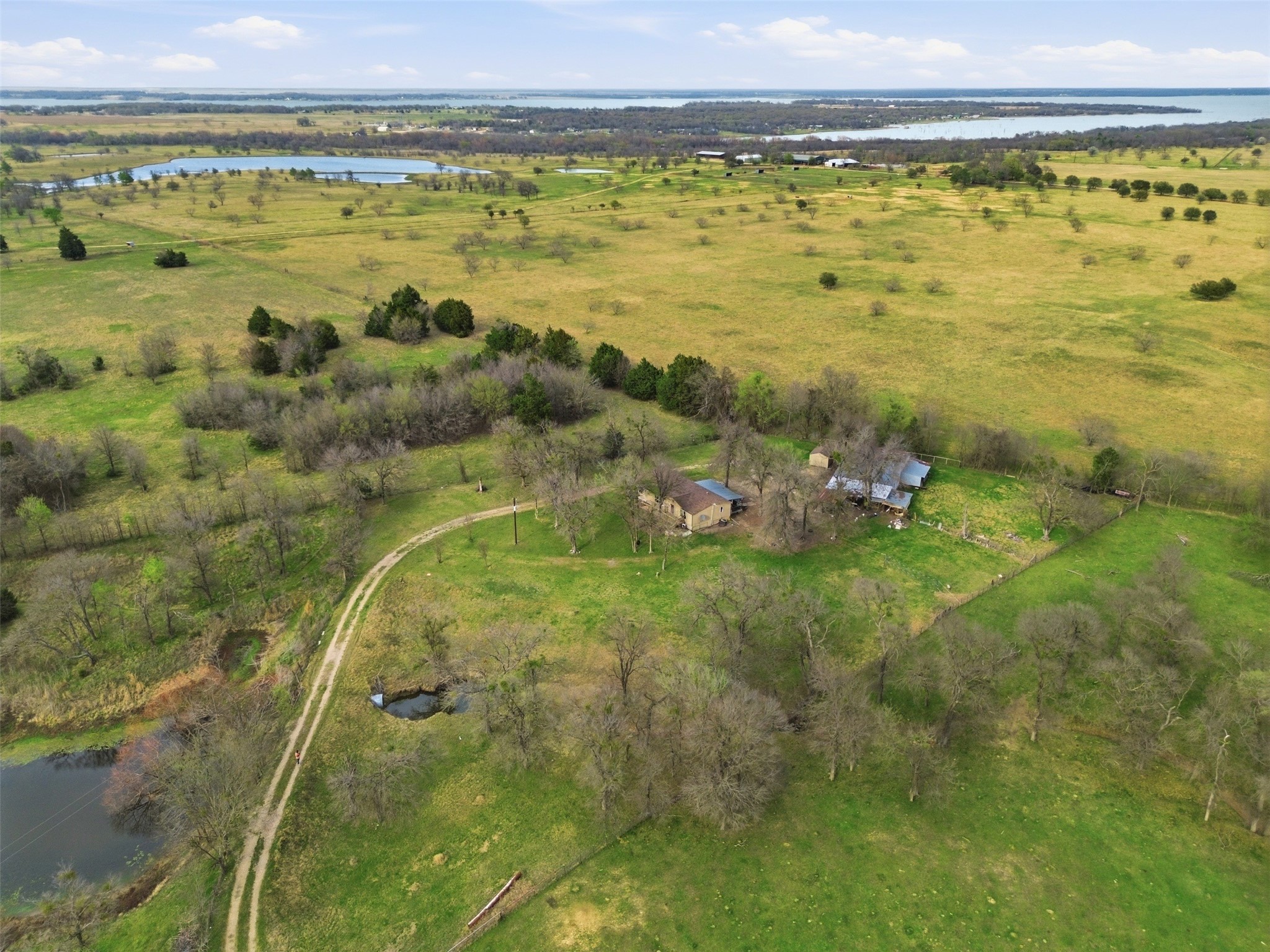 540 SE County Road 3105 Corsicana TX 75109