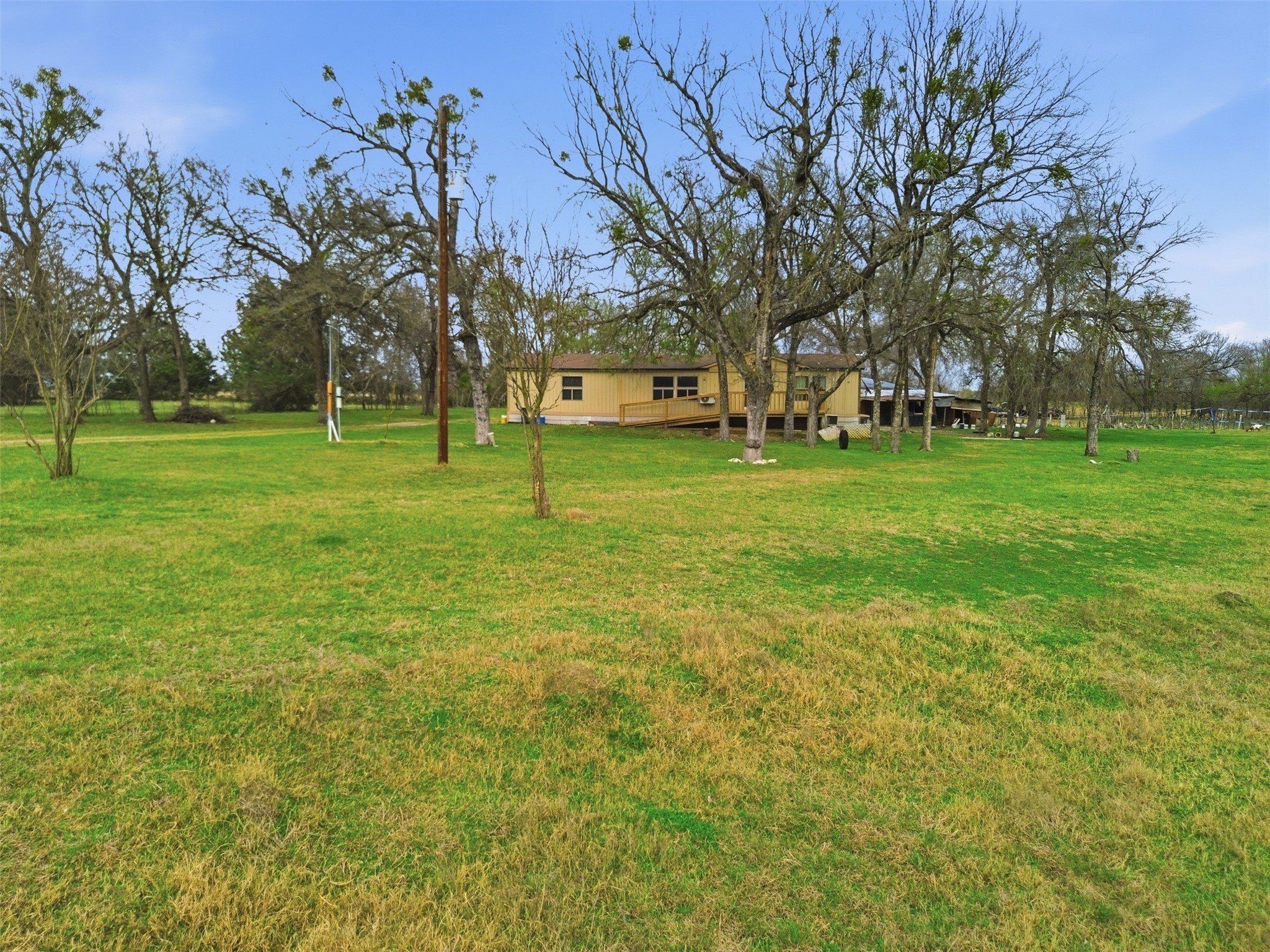 540 SE County Road 3105 Corsicana TX 75109