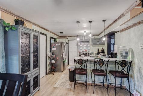5716 Thousand Oaks Drive Joshua TX 76058