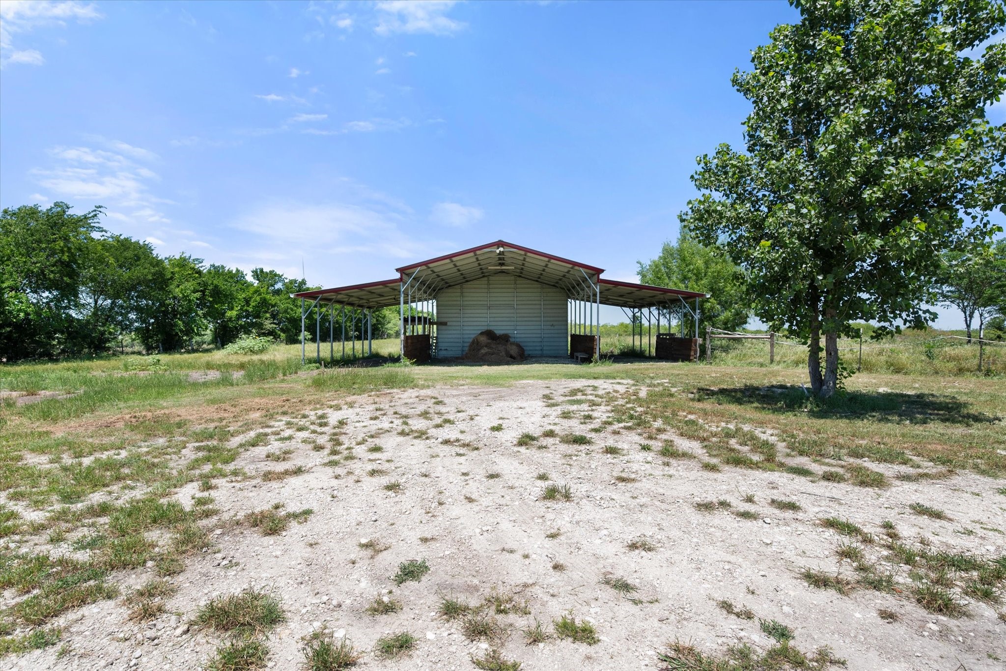 604 Lcr 208 Coolidge TX 76635