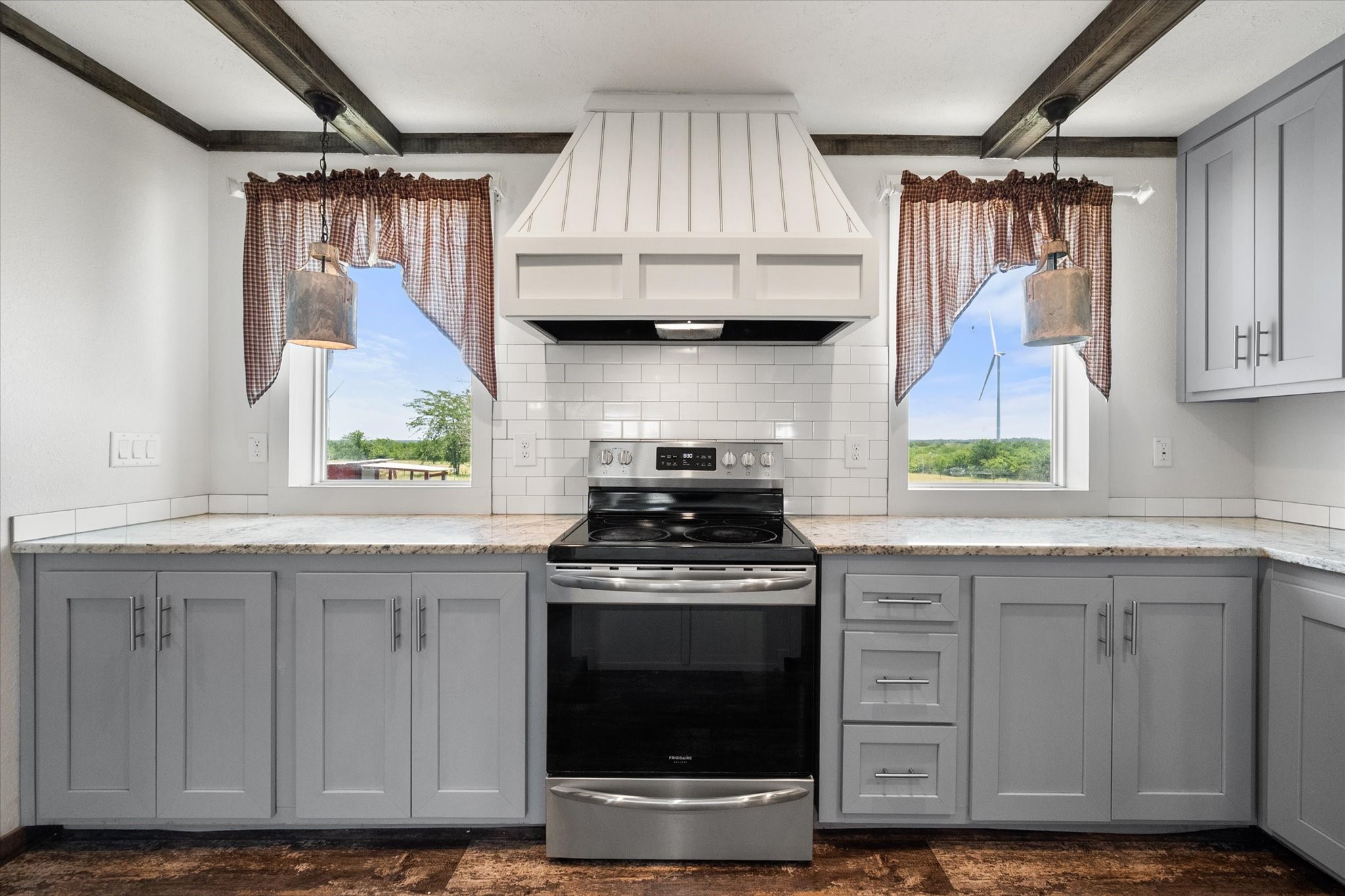 604 Lcr 208 Coolidge TX 76635