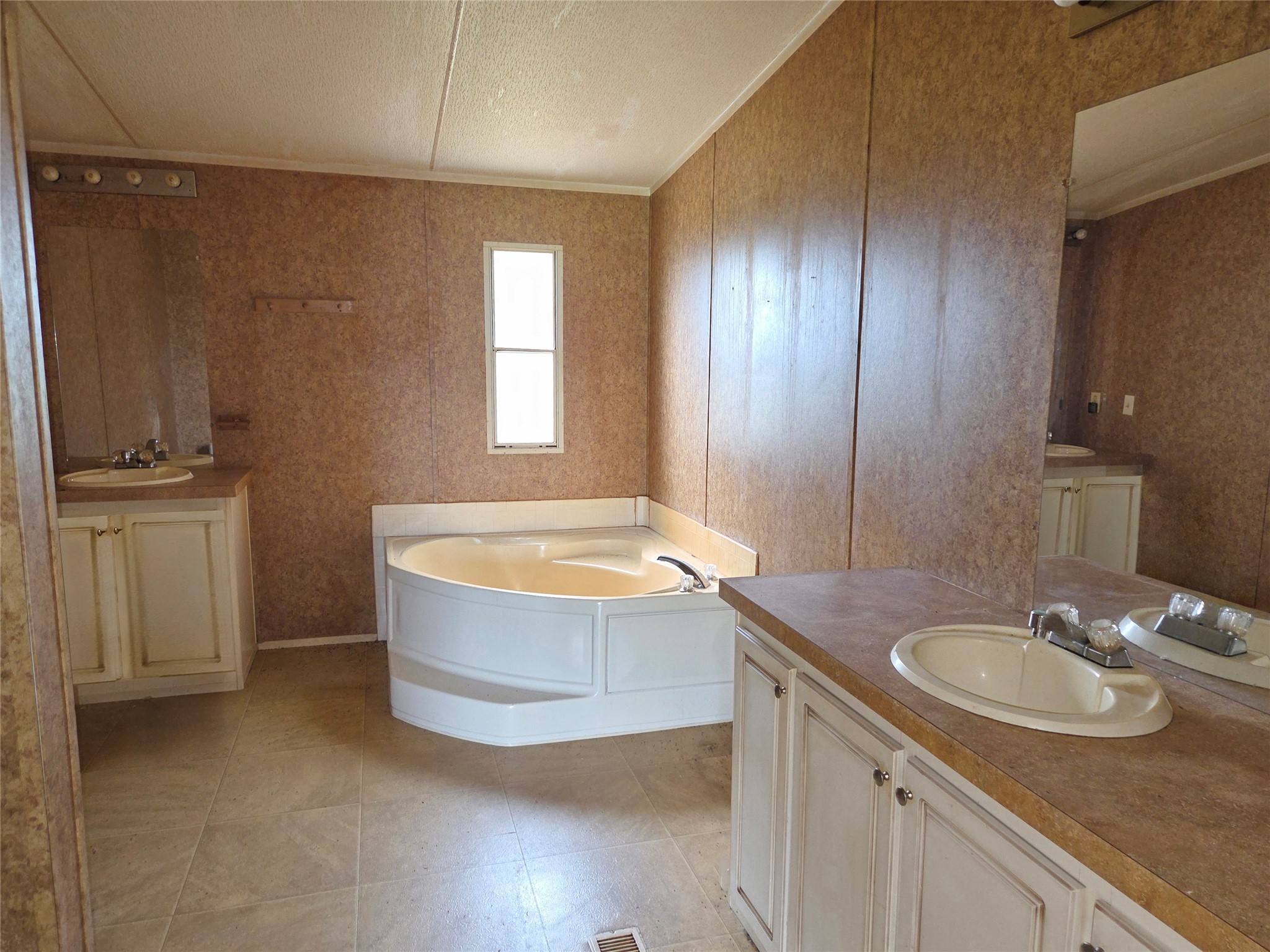 327 County Road 160 Whitesboro TX 76273