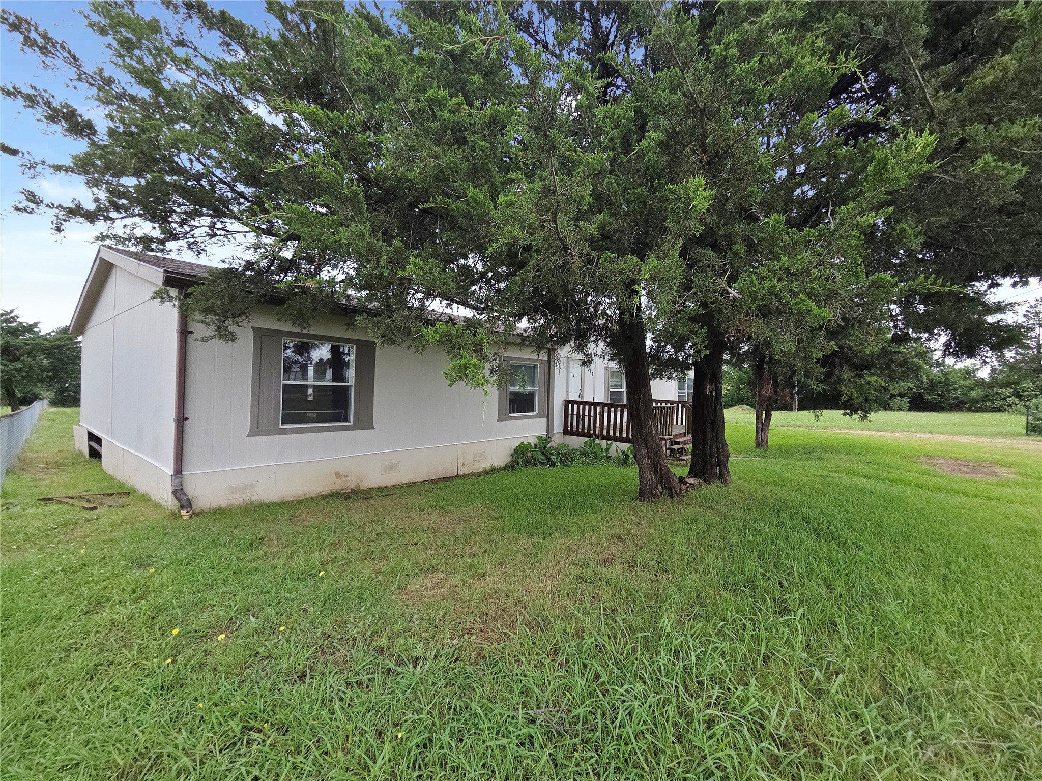 327 County Road 160 Whitesboro TX 76273