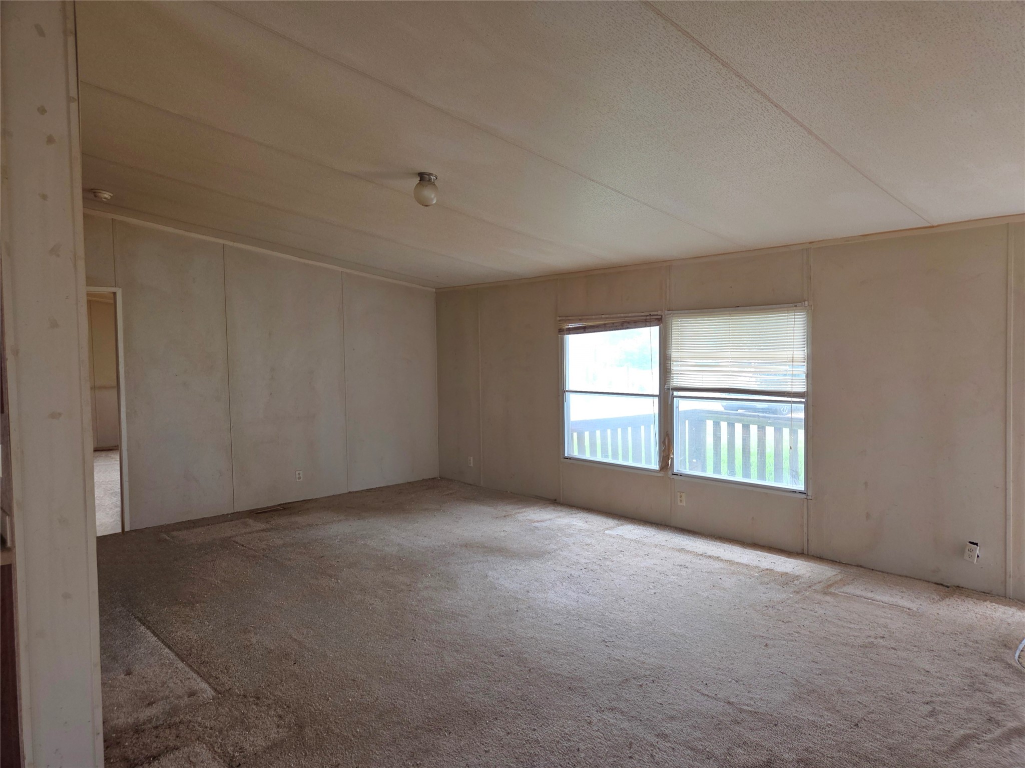 327 County Road 160 Whitesboro TX 76273