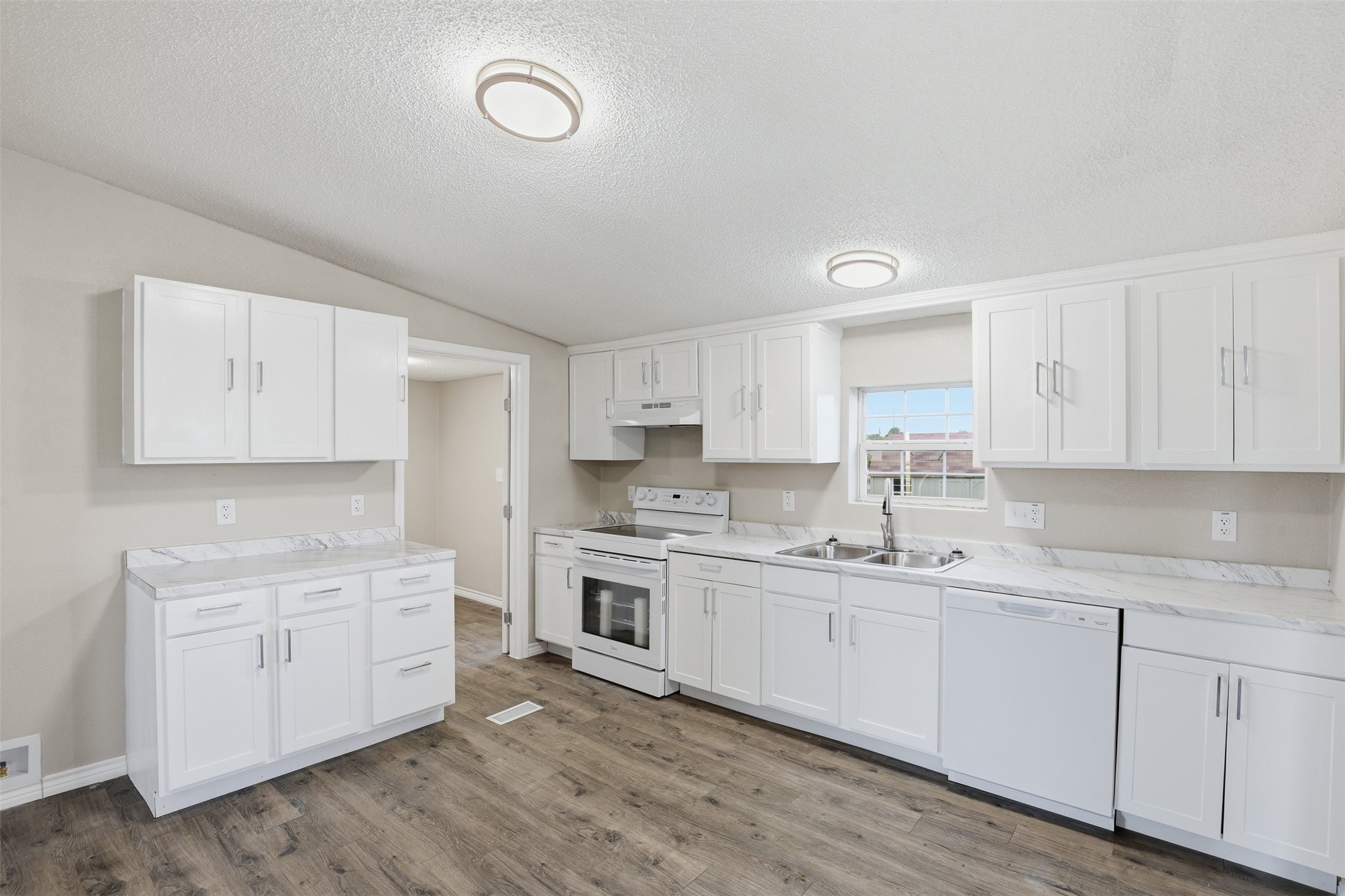 8621 Meadow Way Lane Alvarado TX 76009