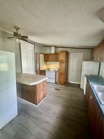 723 Highland Circle Springtown TX 76082