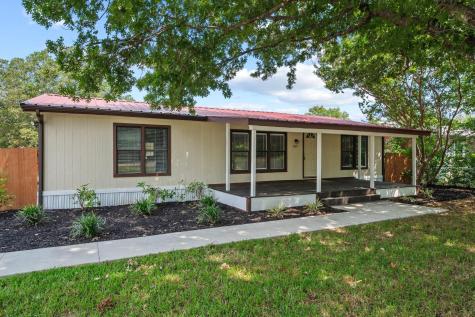 207 Rock Creek Street Red Oak TX 75154