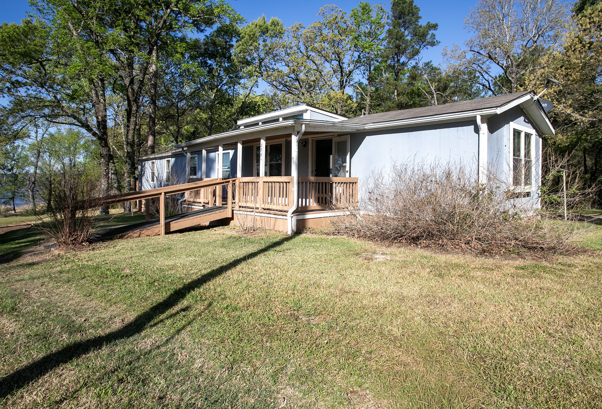 2781 Lake Breeze Drive Chandler TX 75758
