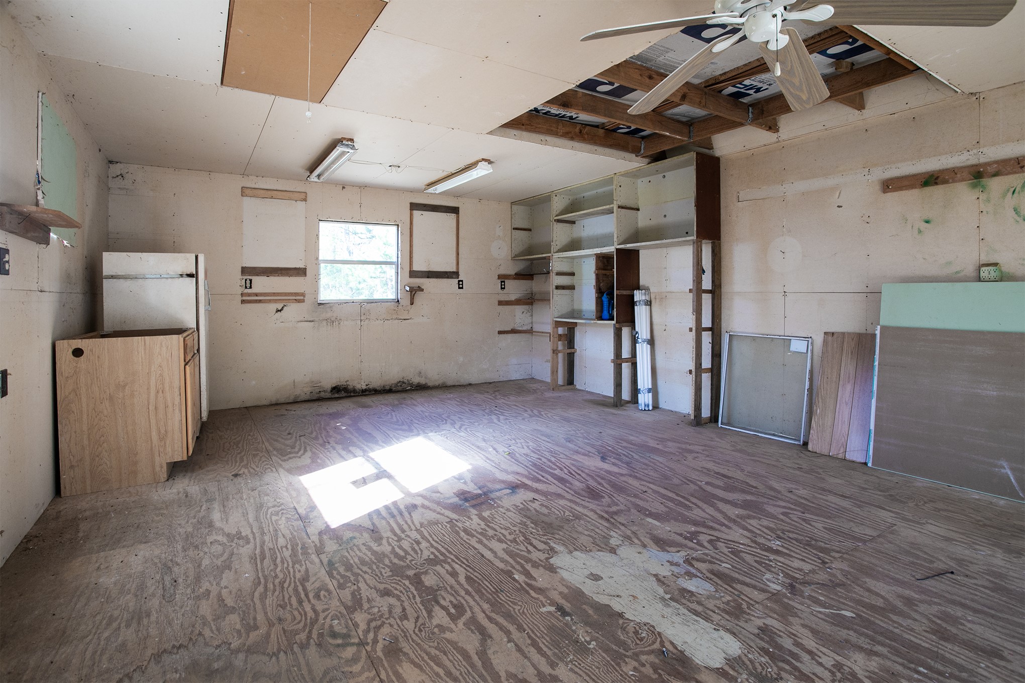 2781 Lake Breeze Drive Chandler TX 75758