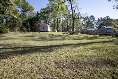 2781 Lake Breeze Drive Chandler TX 75758