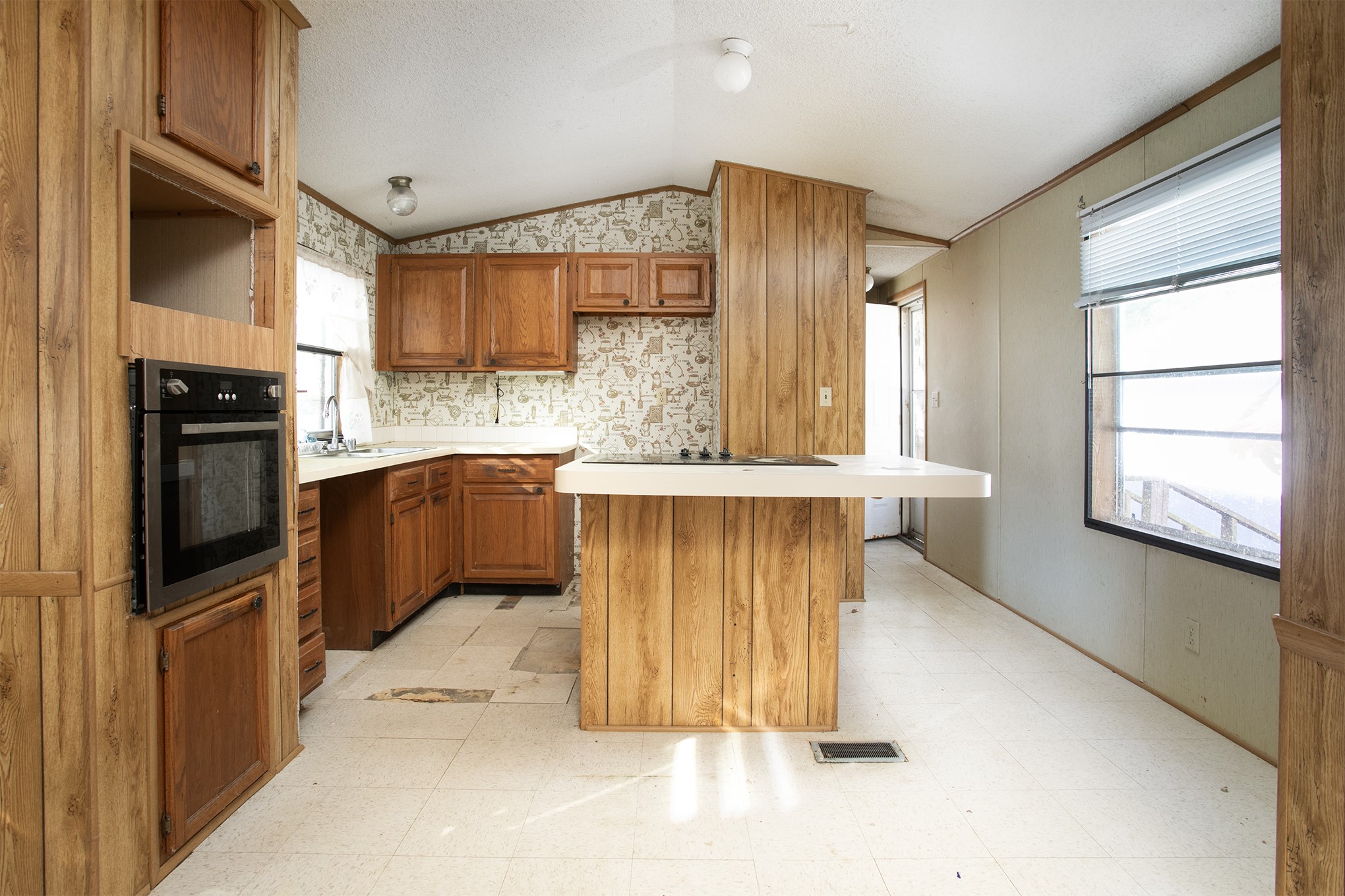 2781 Lake Breeze Drive Chandler TX 75758