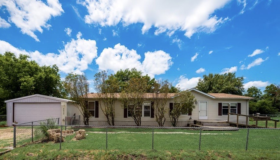 2032 Midlake Lane Rockwall TX 75032