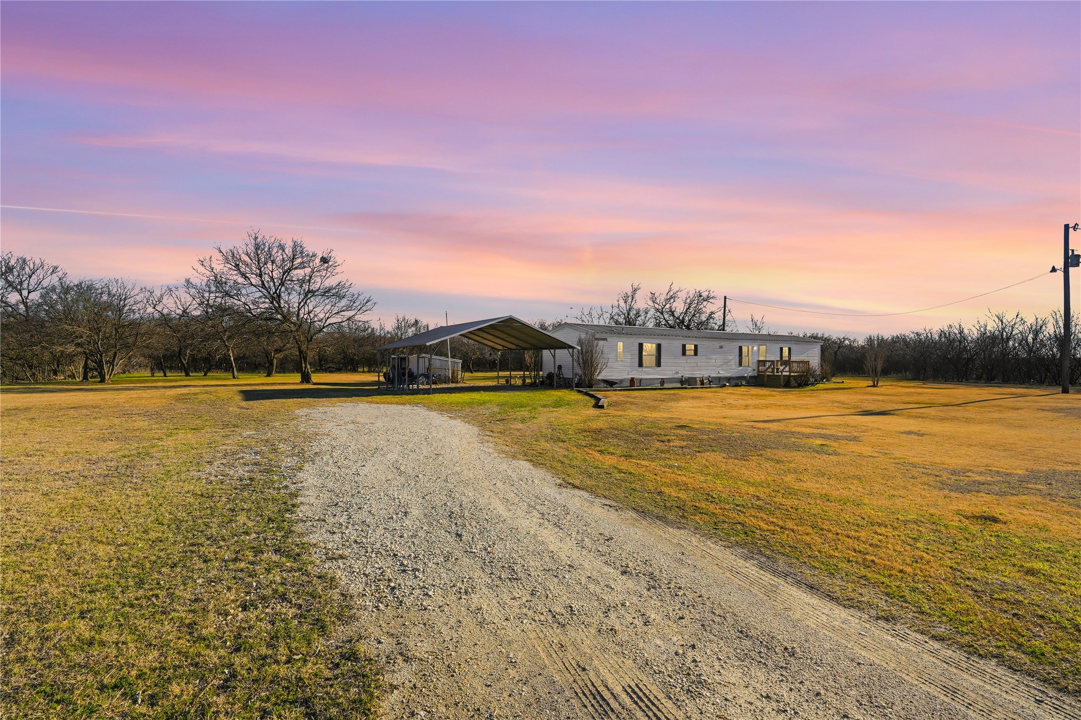 568 Hcr4235 Hillsboro TX 76645
