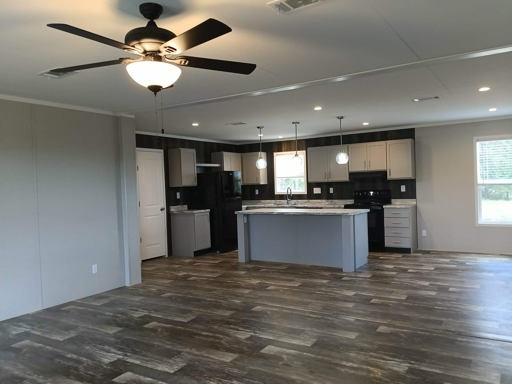 660 Woodhaven Drive Springtown TX 76082