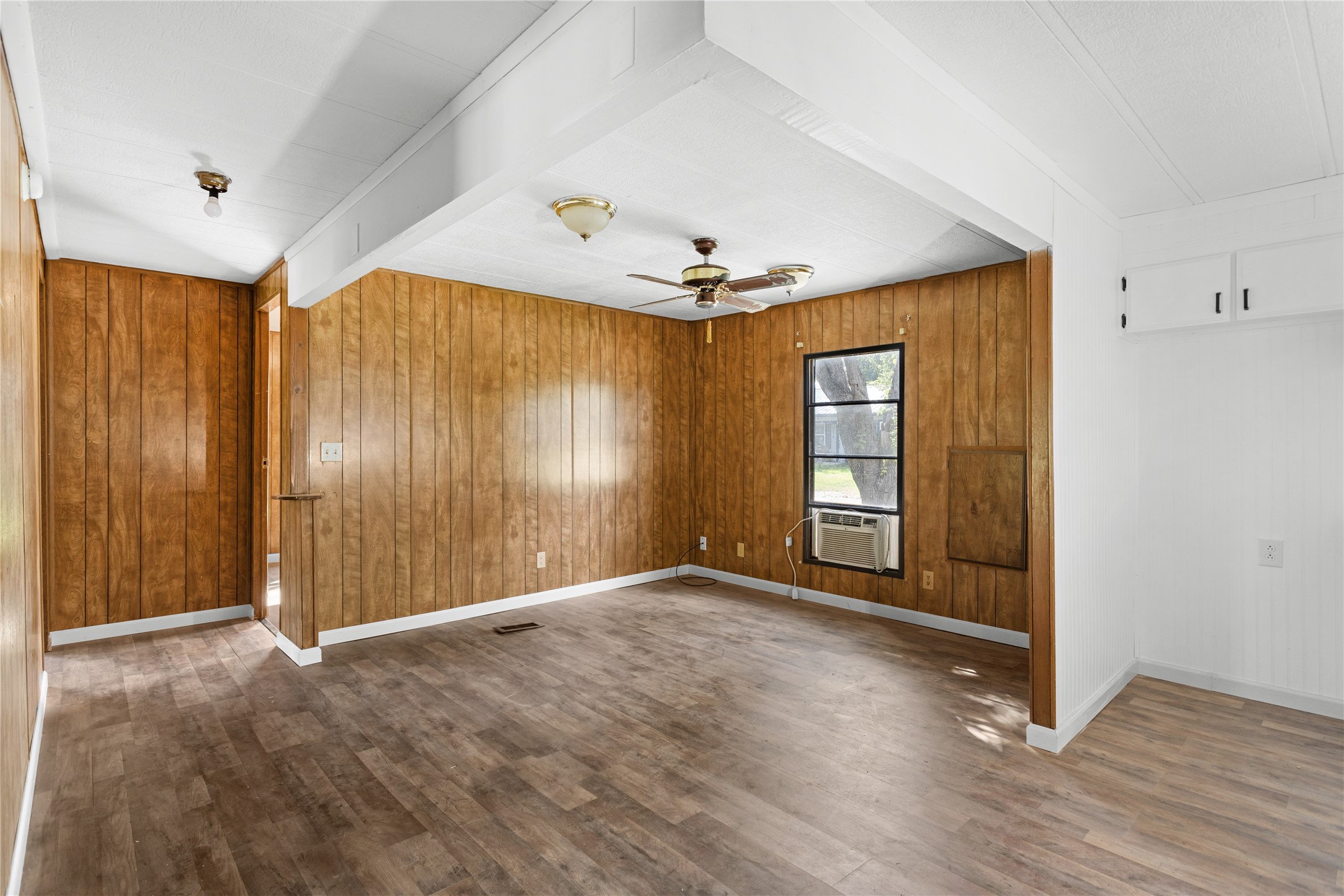 105 County Road 1239 Kopperl TX 76652