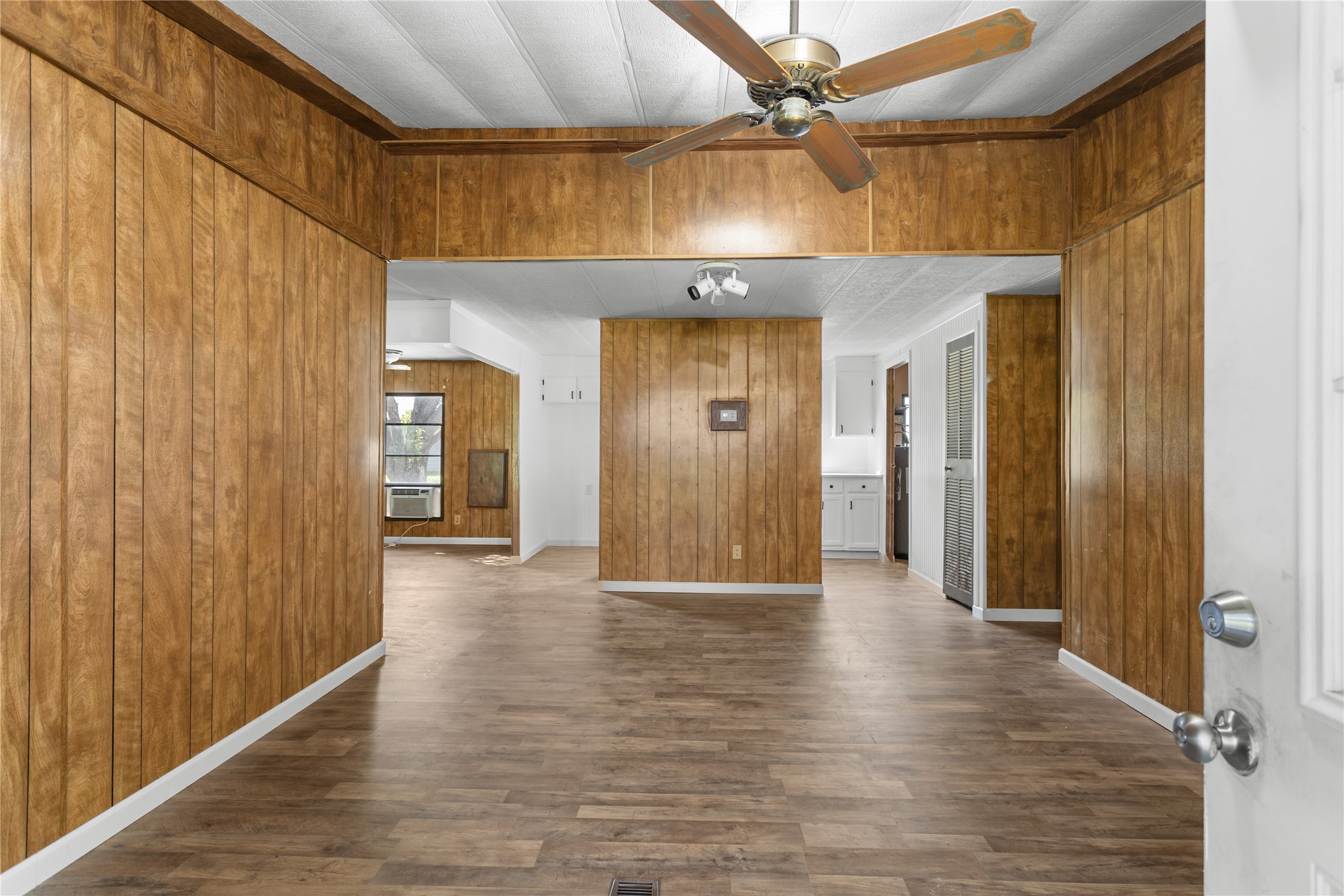 105 County Road 1239 Kopperl TX 76652