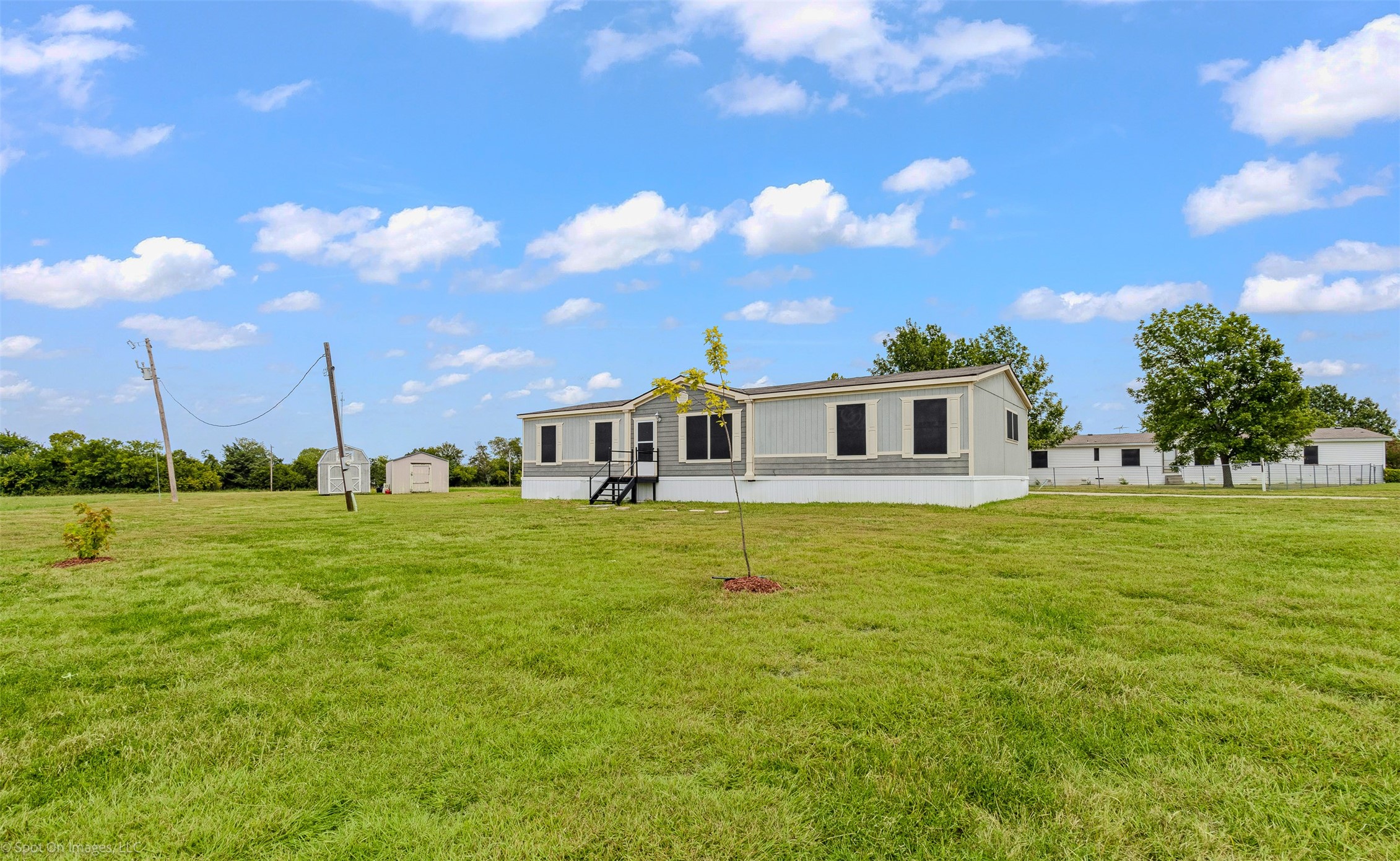 5716 Hillcrest Drive Farmersville TX 75442