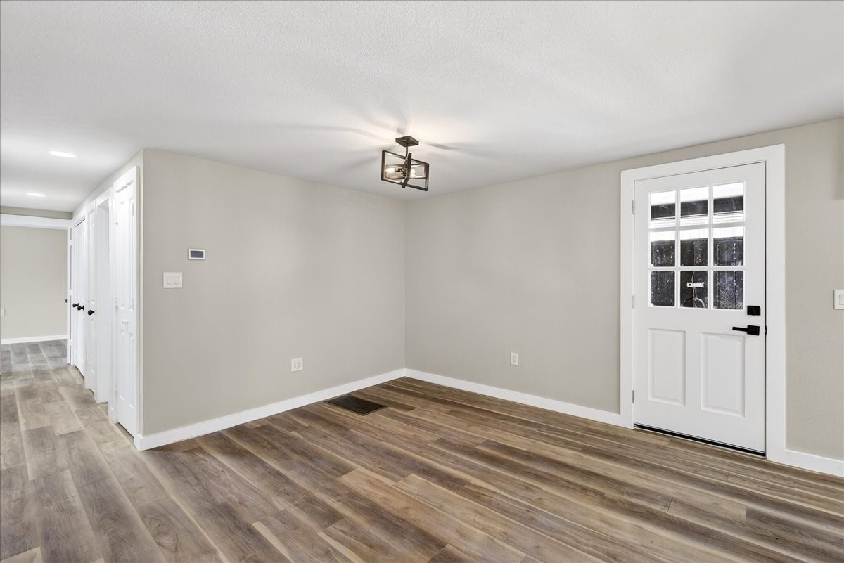 107 Lakewood Drive Mabank TX 75156