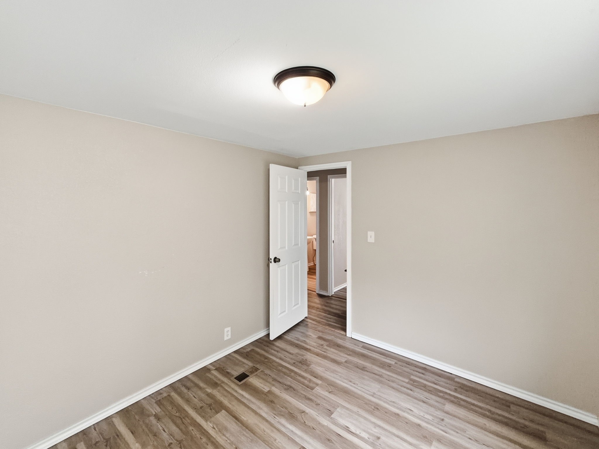5120 San Marcos Court Granbury TX 76048