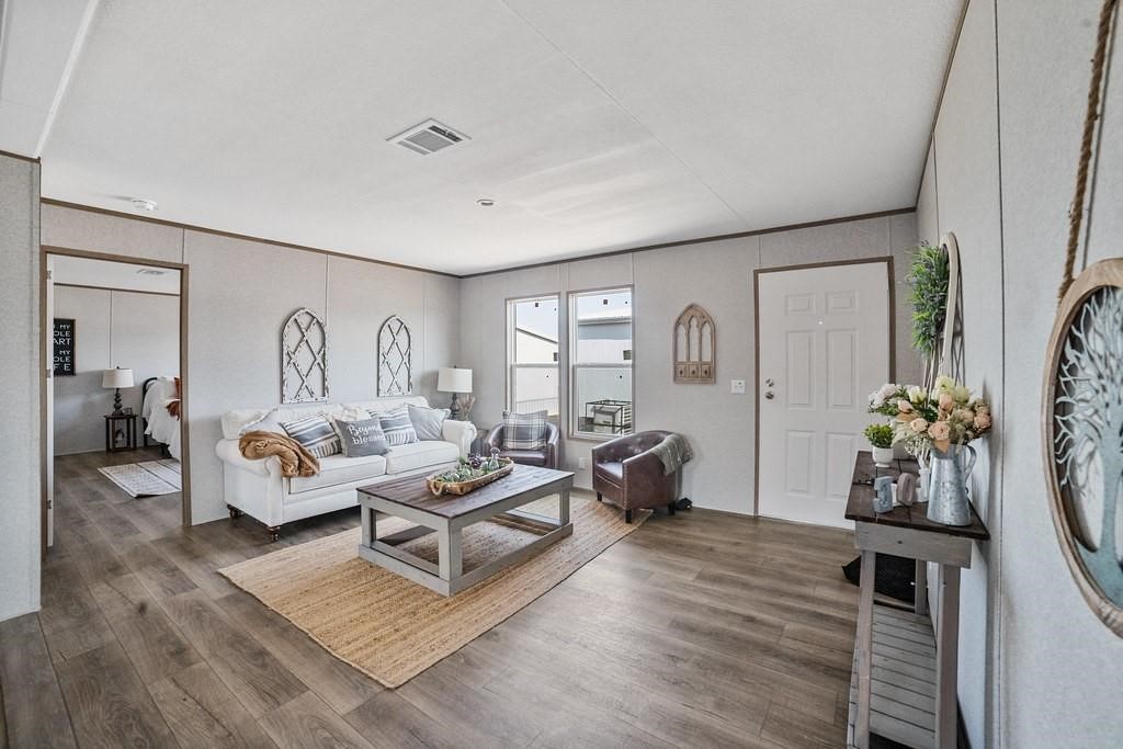 105 Beaver Creek Drive Azle TX 76020