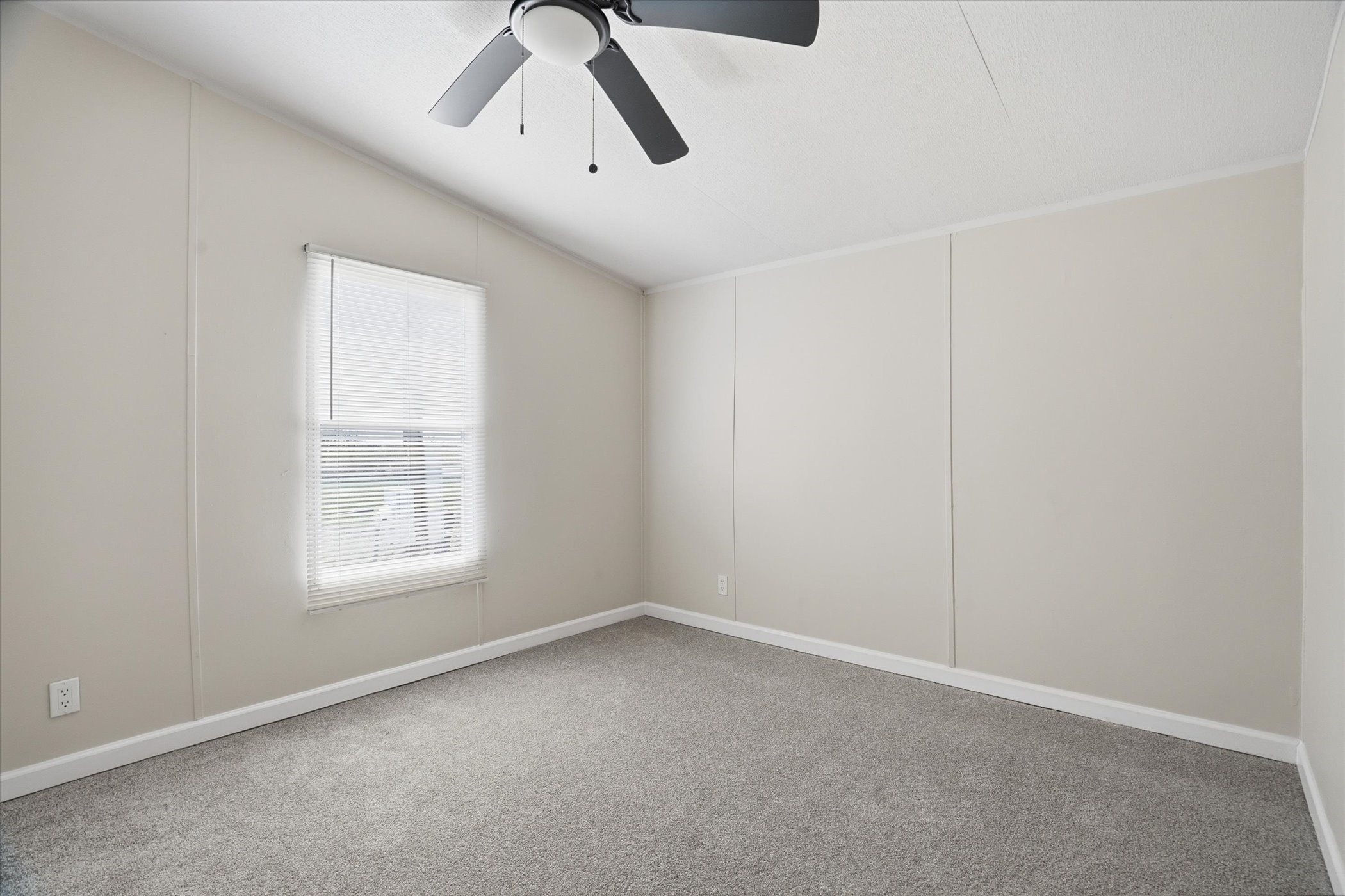 612 S Aquilla Street Itasca TX 76055