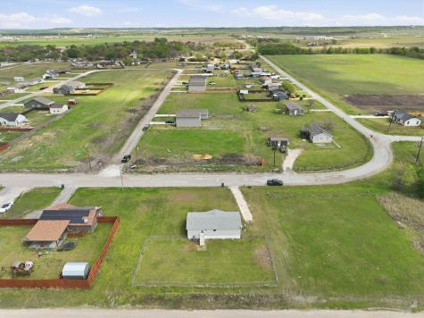 612 S Aquilla Street Itasca TX 76055