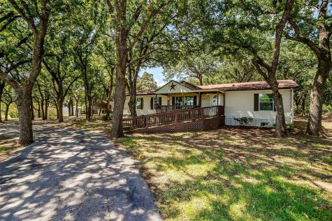 6017 Overbrook Farm Lane Joshua TX 76058