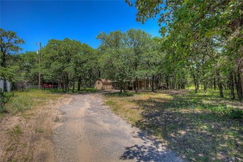 241 County Road 4860 Azle TX 76020