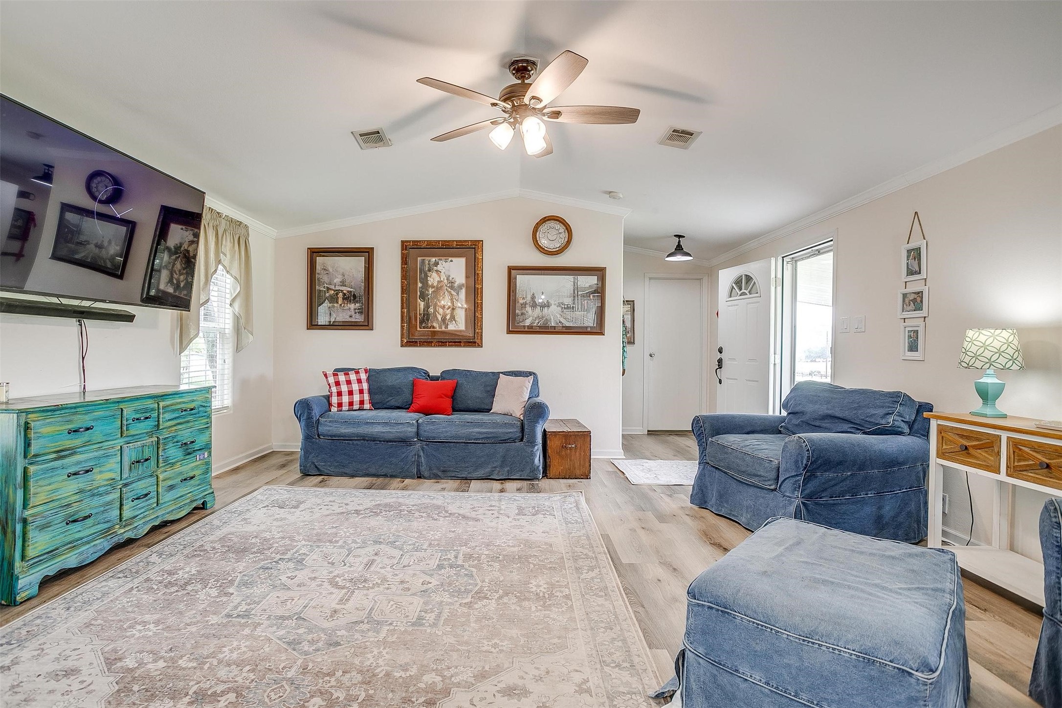 421 Red Bluff Circle Millsap TX 76066