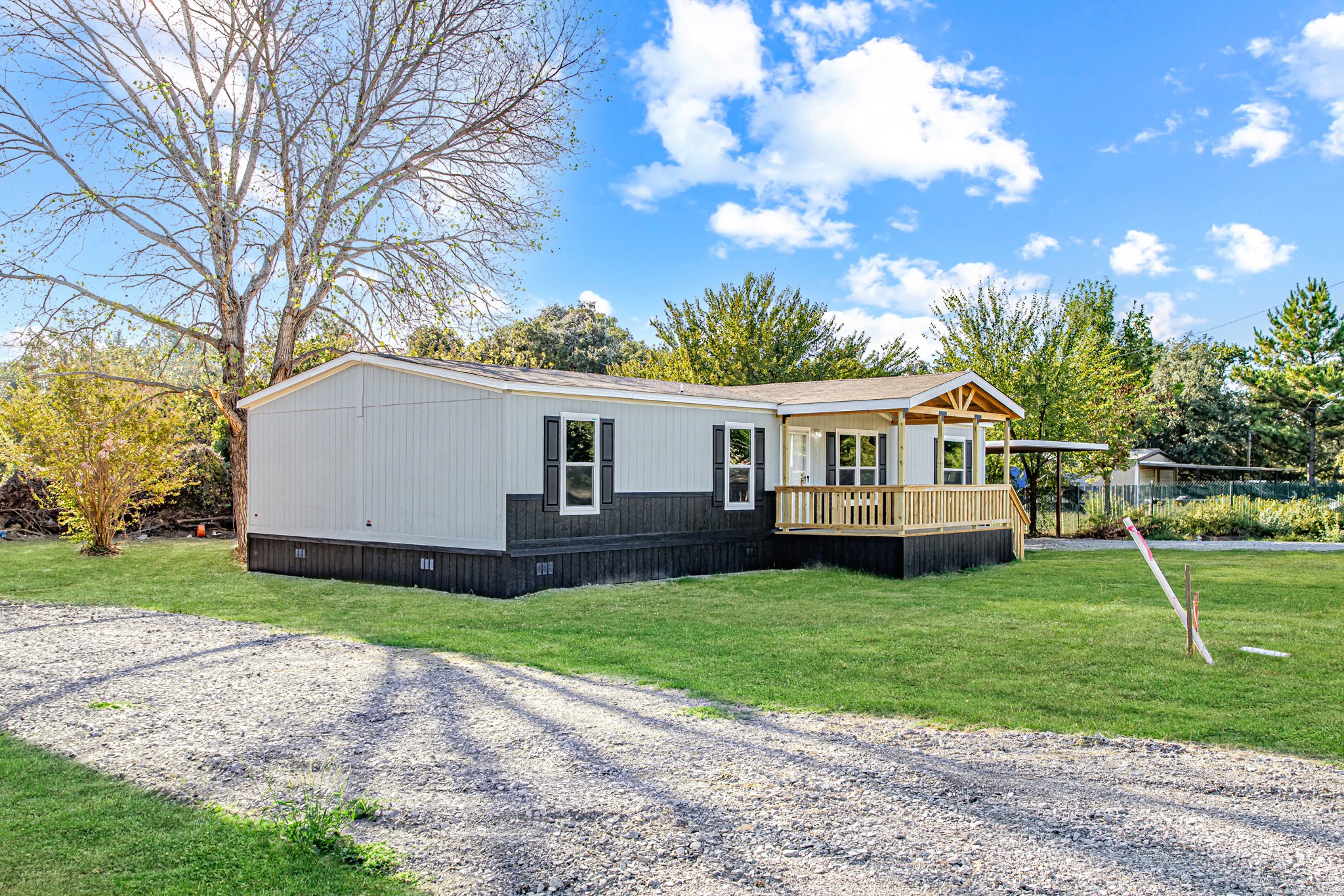 123 Kelly Court Azle TX 76020