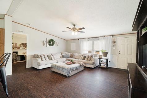81 County Road 44880 Blossom TX 75416