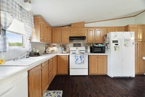81 County Road 44880 Blossom TX 75416